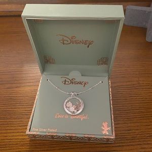 NWT Disney Minnie Mouse Necklace